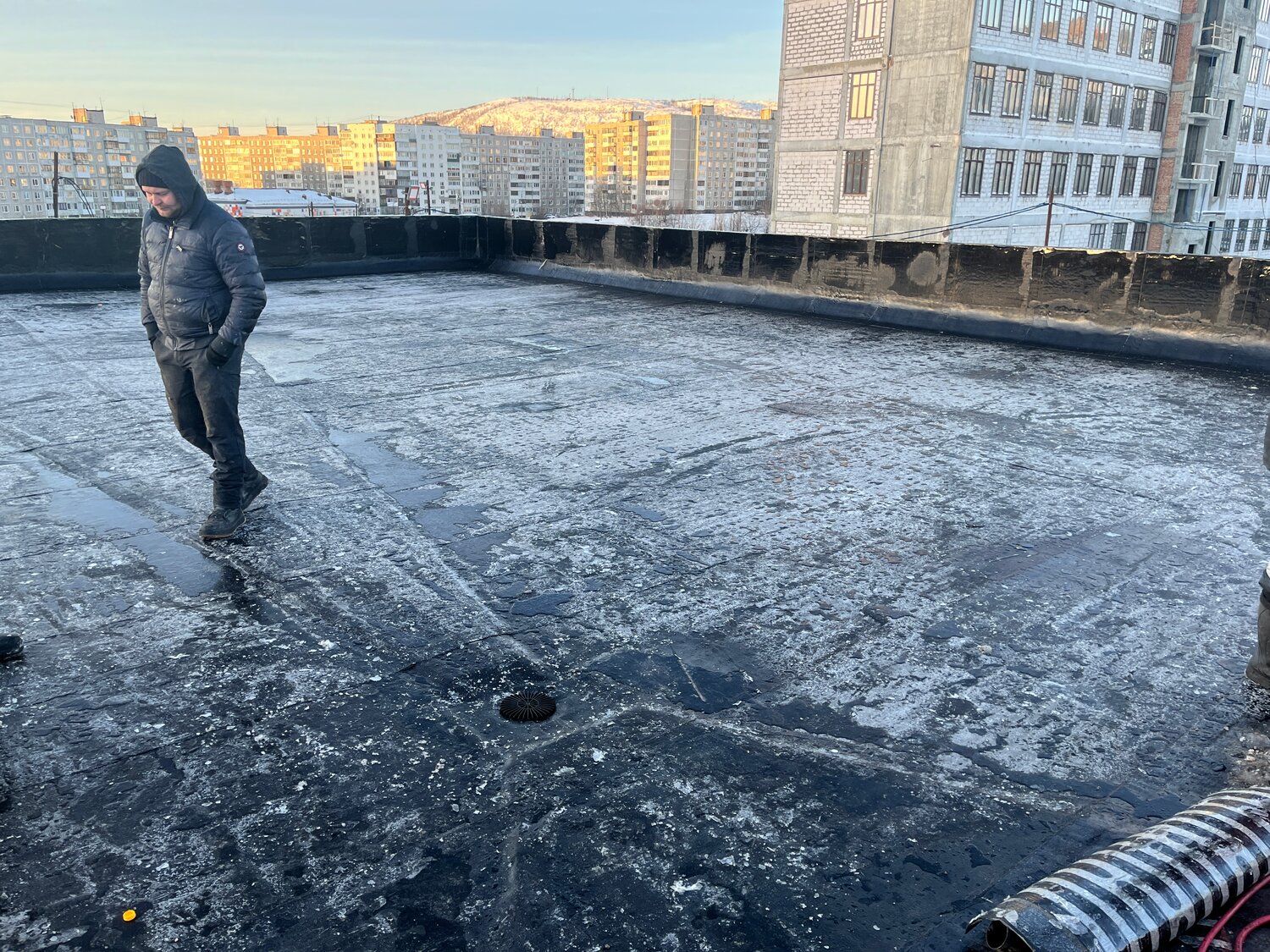 грязь на улице, каток, грязь, каток во дворе, мойка