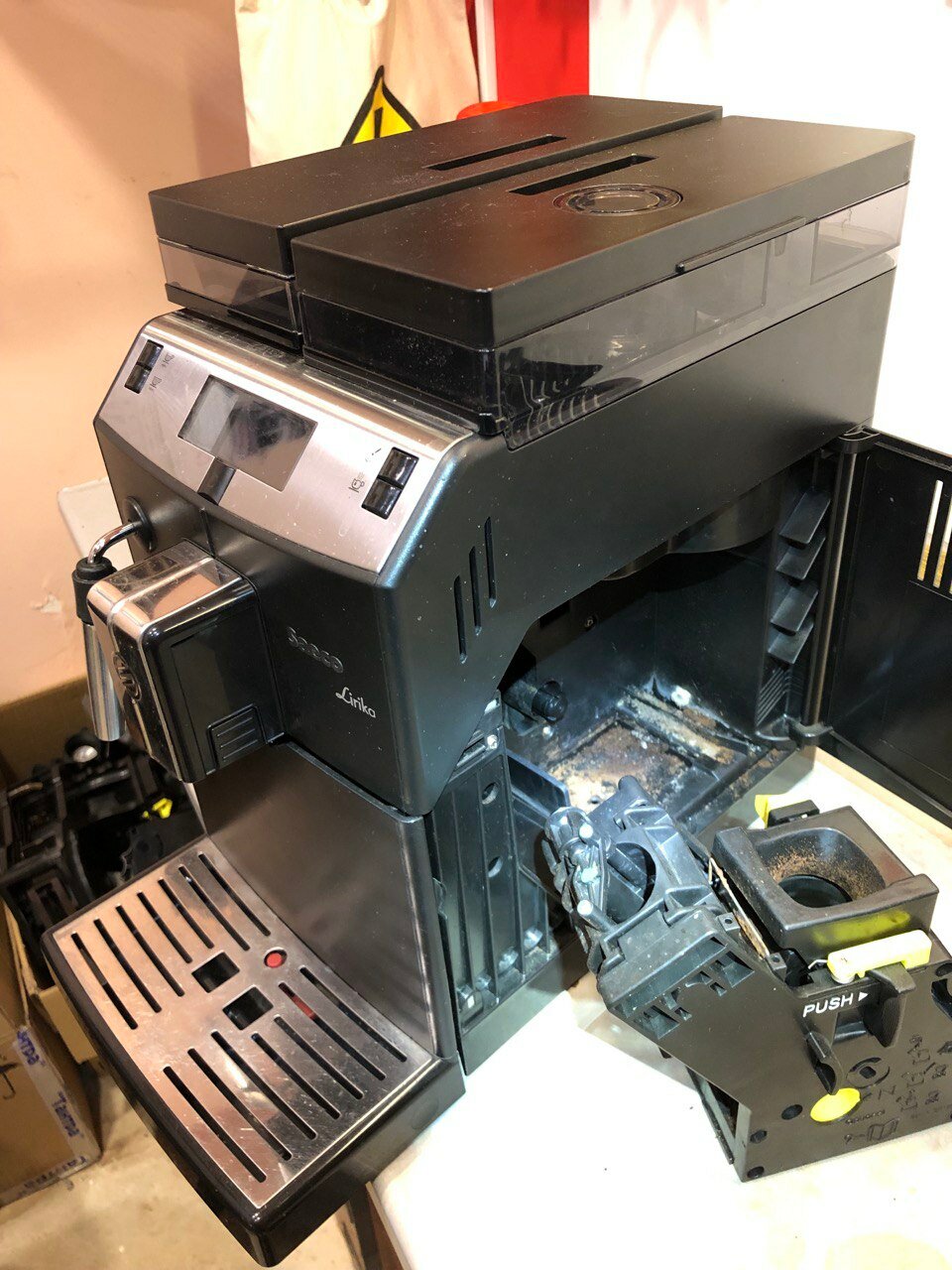 кофемашина saeco, кофемашина saeco lirika one touch cappuccino ri9851/01, кофемашина автоматическая, кофемашина saeco lirika, кофемашина