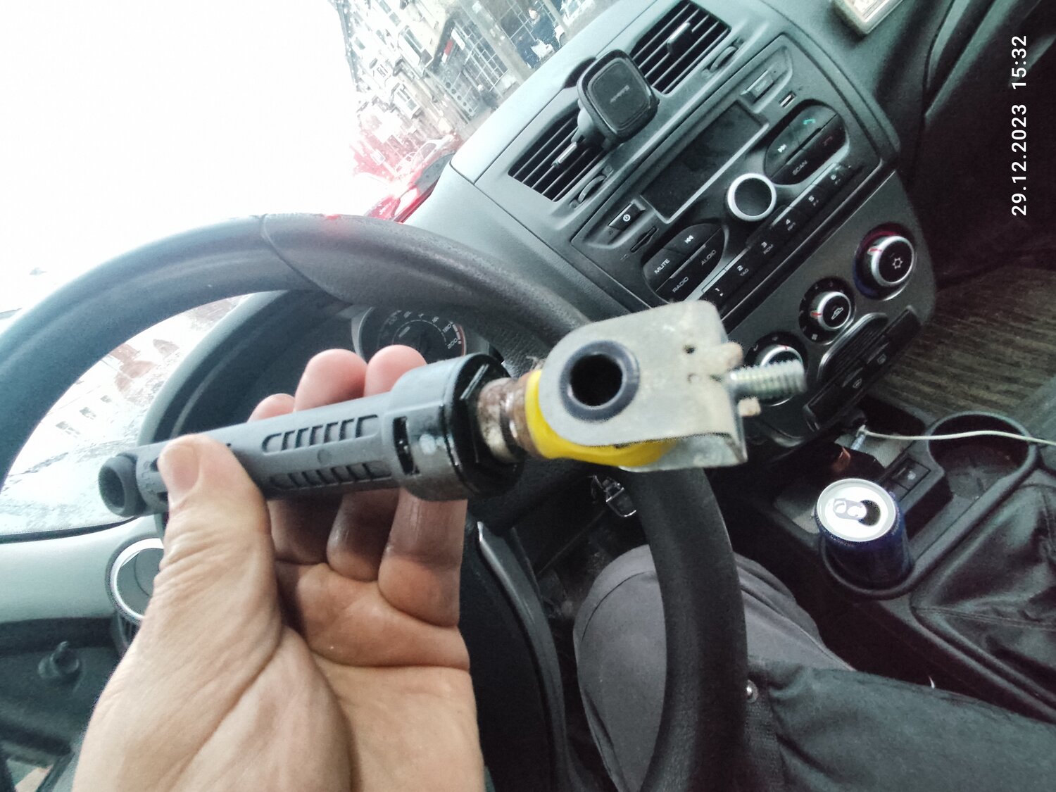 прикуриватель renault logan 1, контактная группа замка зажигания сеаз 11116, лампочка прикуривателя рено логан 1, замок зажигания калина, датчик стоп сигнала ваз 2114