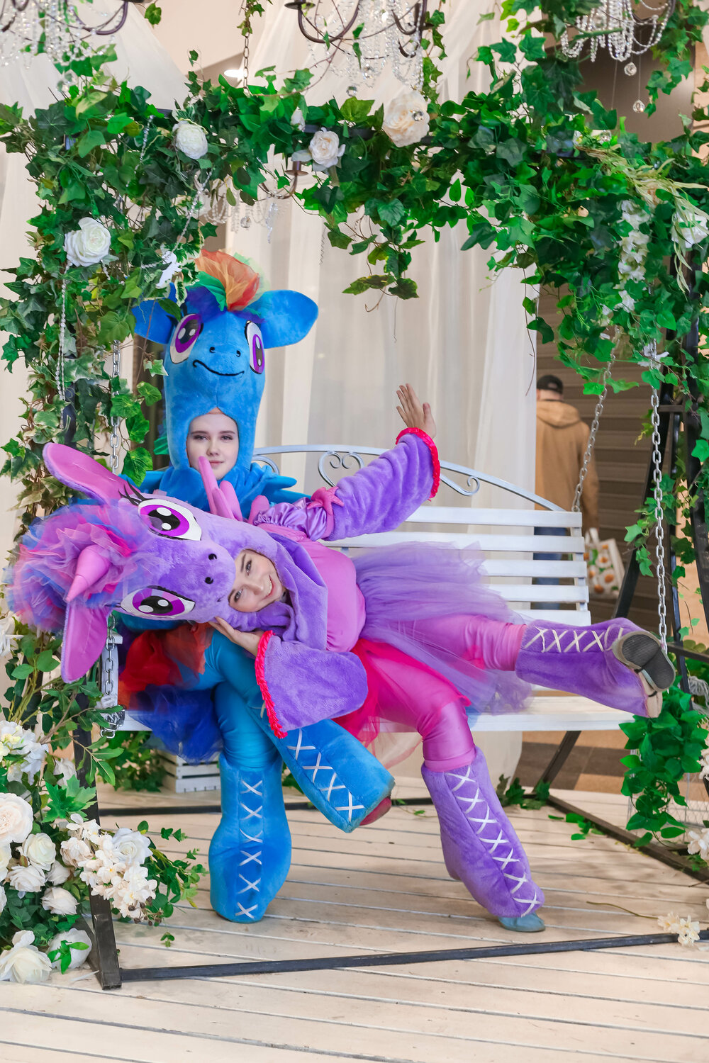 пони пинки пай аниматор, костюм единорога для аниматора, аниматор my little pony, аниматор пони, пони искорка аниматор