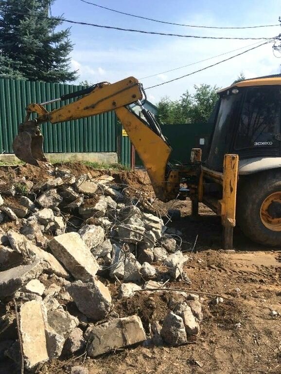 спецтехника экскаватор, техника, корчевание пней jcb, демонтаж домов трактором, корчевание пней экскаватором