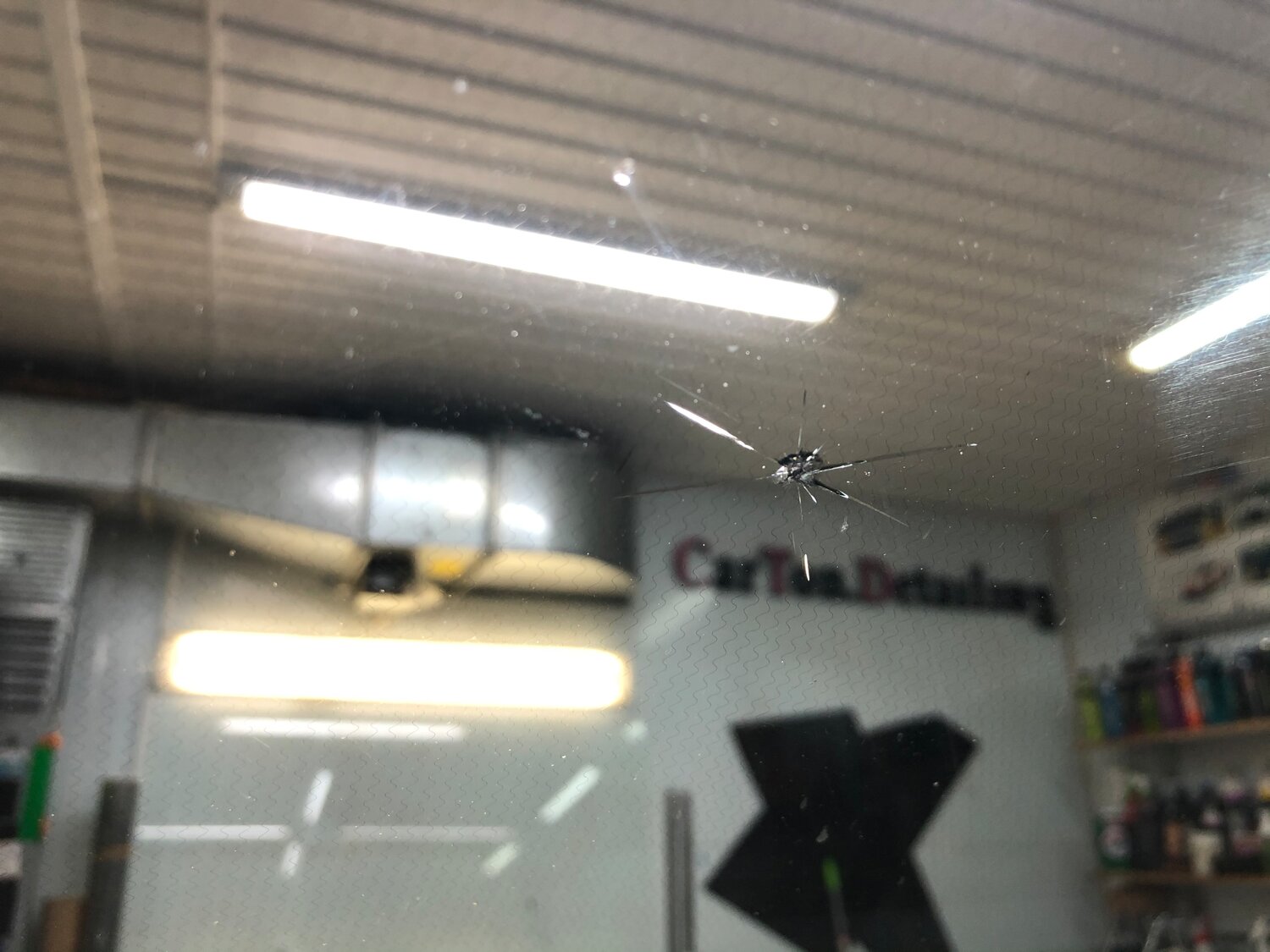 светодиодные светильники для гаража, светильники на потолок в гараж, освещение, освещение гаража светодиодными лампочками, потолочный светильник