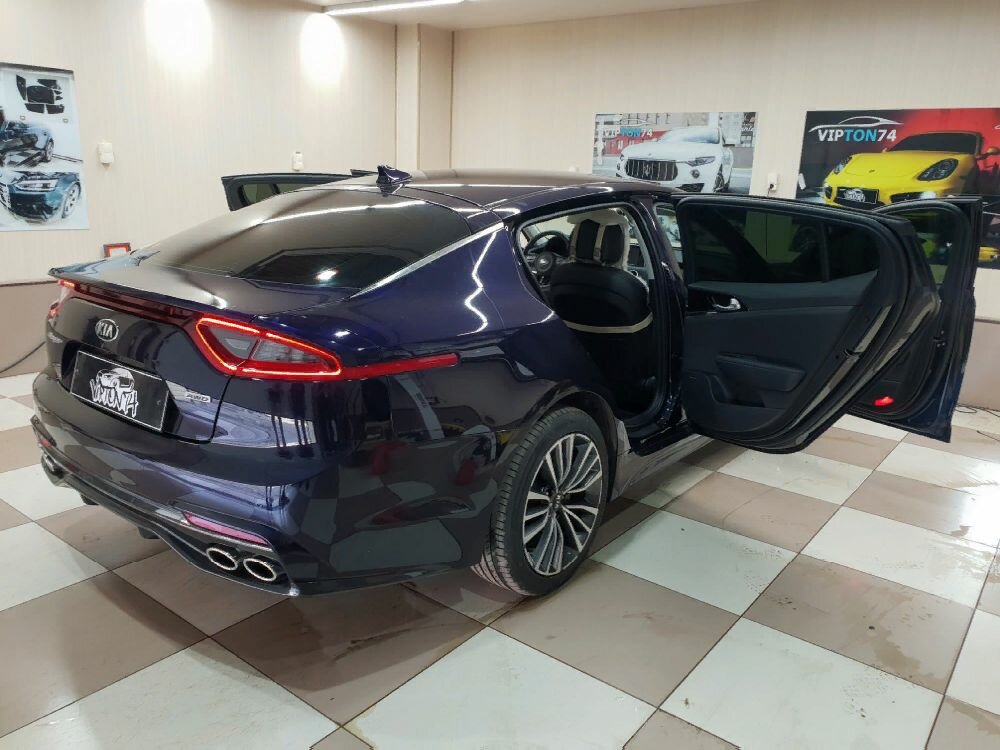 kia stinger темно синий, киа стингер pantera metal, черный киа стингер 2021 черный, kia stinger 2020, Hyundai Genesis Coupe