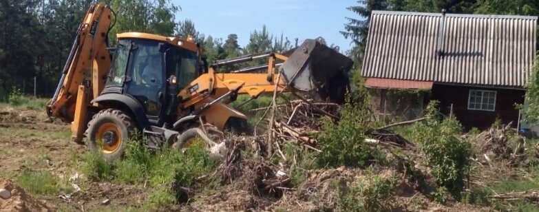 экскаватор погрузчик jcb, экскаватор погрузчик кейс 580 2002 го, расчистка участка от пней , мелколесья , кустарников, техника, трактор с ковшом