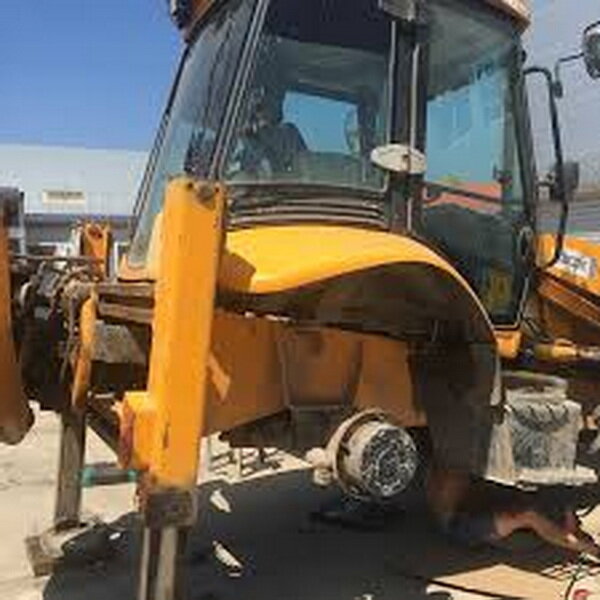 экскаватор-погрузчик jcb 3cx 1999, jcb 3cx цилиндр ковша передний, аутригер jcb 4cx, volvo bl71 jcb 3cx, стекло ветровое jcb 2005- jcb 3cx / 4cx