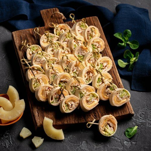 закуски под шампанское для фуршета, закуска, рулетики с сыром, закуски на вечеринку, канапе