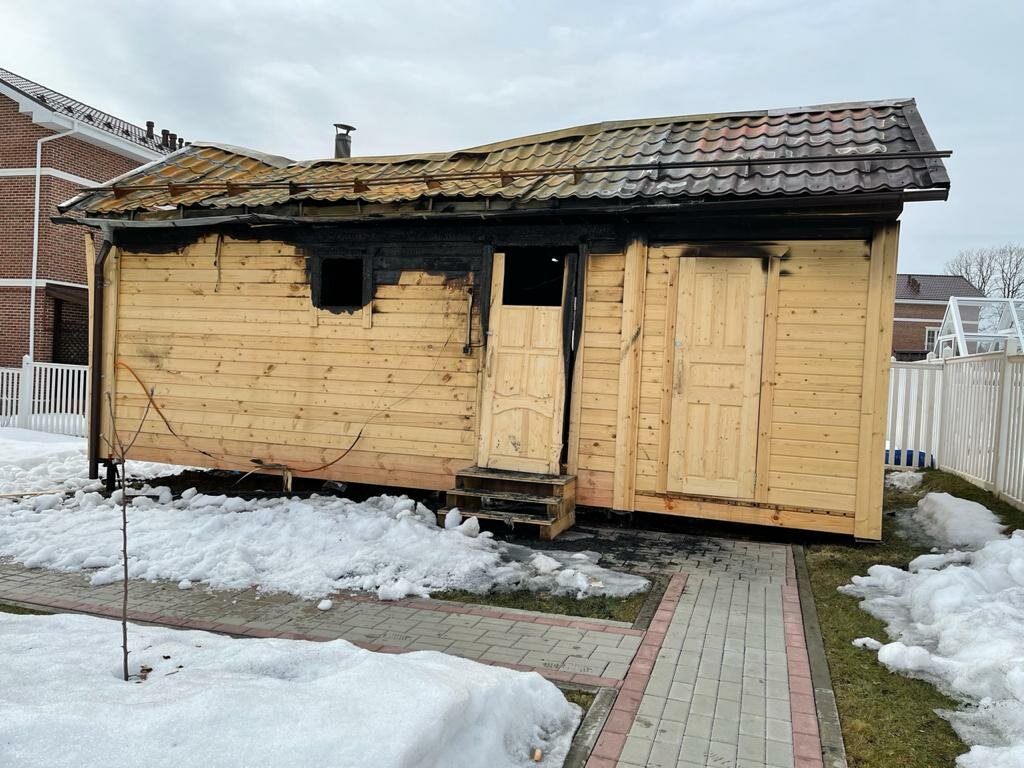 сарай и дровяник с туалетом, бытовка, баня бытовка, б\у бытовка деревянная, сарайка