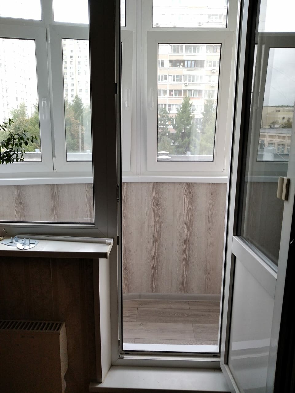 балкон, окна, лоджия, отделка балконов в костроме, двухкомнатная квартира с застекленным балконом в москве