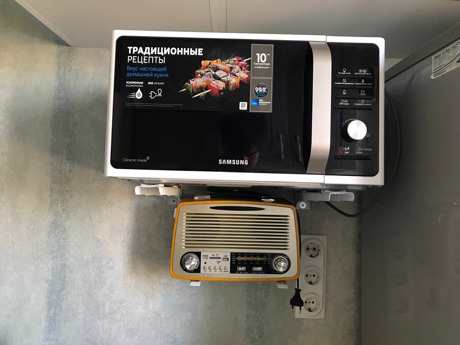 Монтаж других предметов интерьера