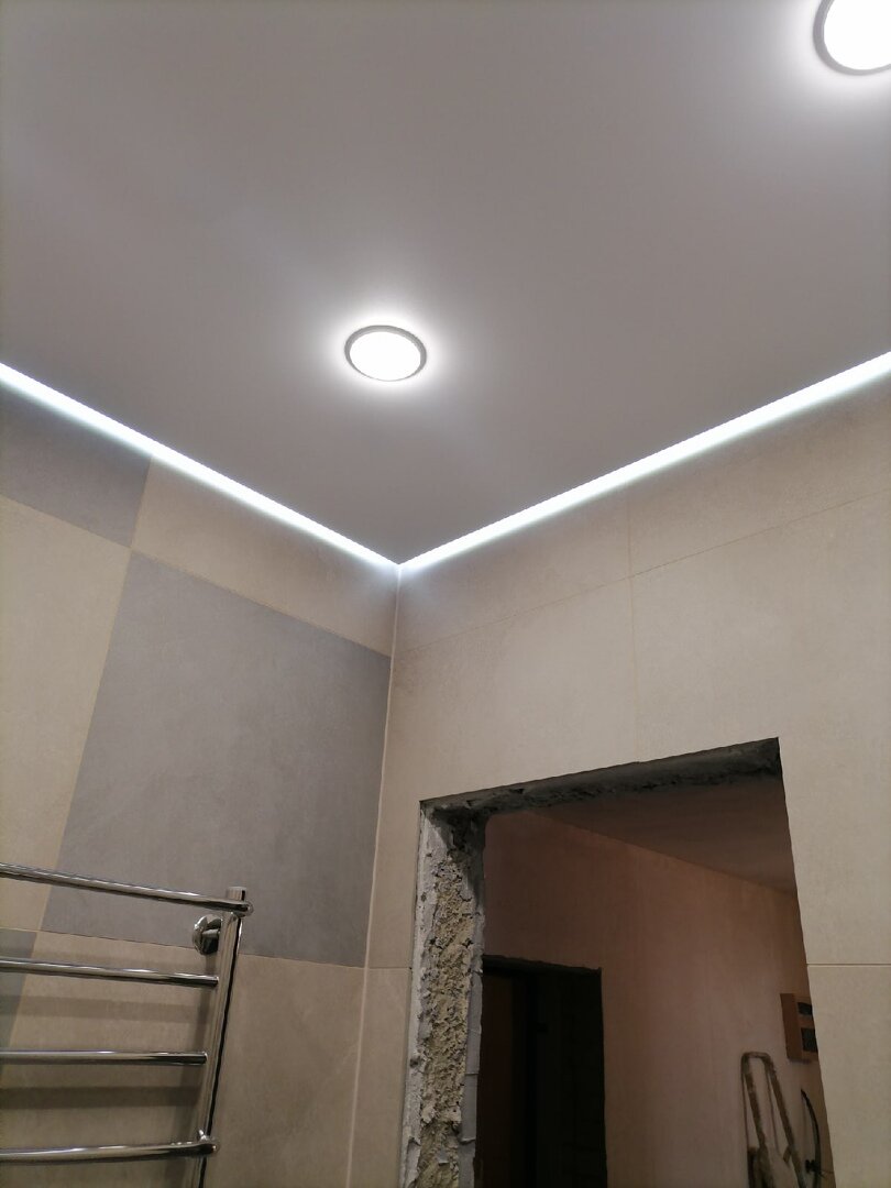 парящий потолок, парящий потолок с подсветкой, парящий натяжной потолок в прихожей, парящий потолок уфа, парящий потолок в коридоре