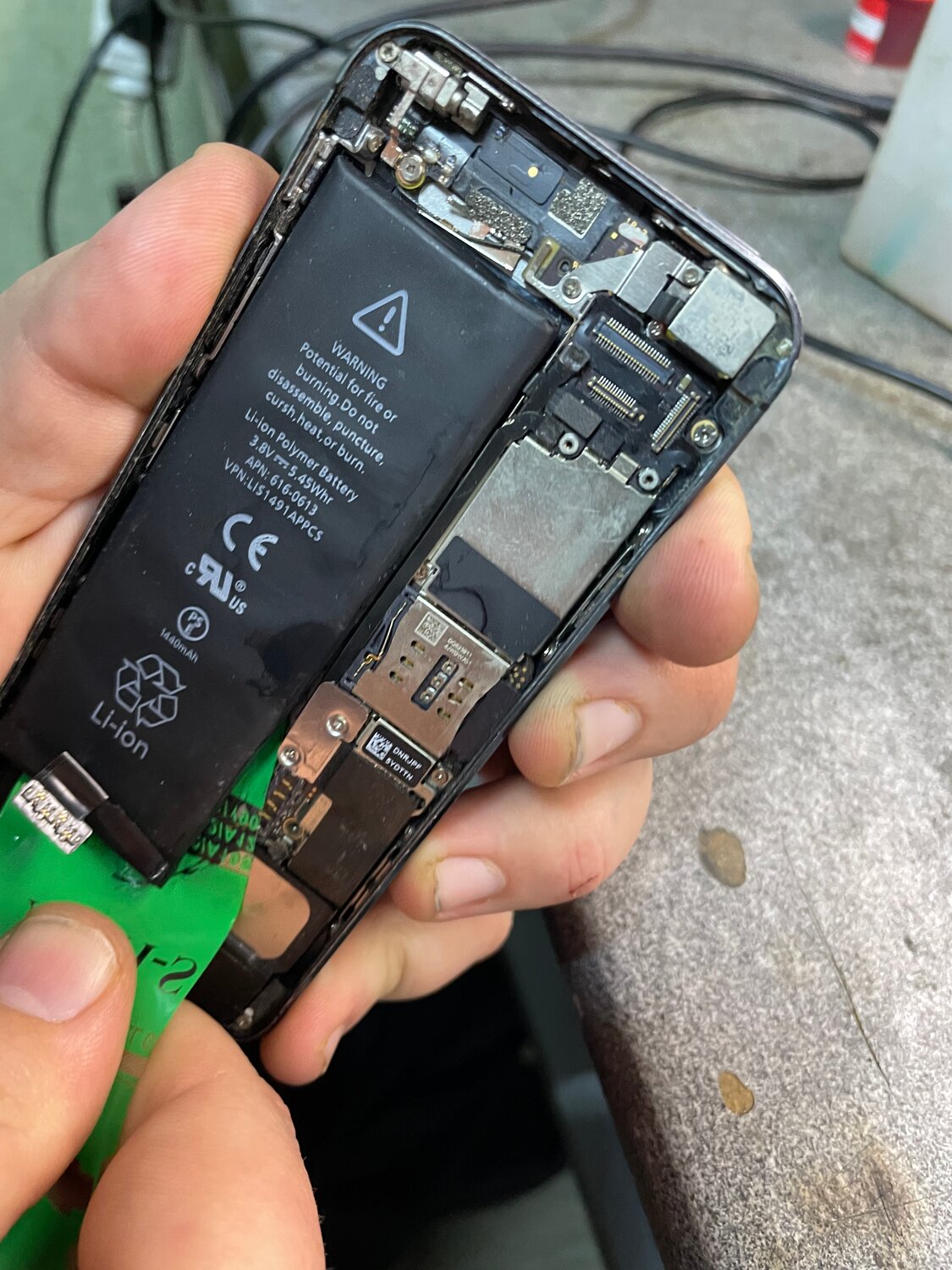 шлейф батареи iphone 5se, шлейф аккумулятора iphone 5, аккумулятор айфон 11, память айфон 5s, шлейф батареи iphone 5