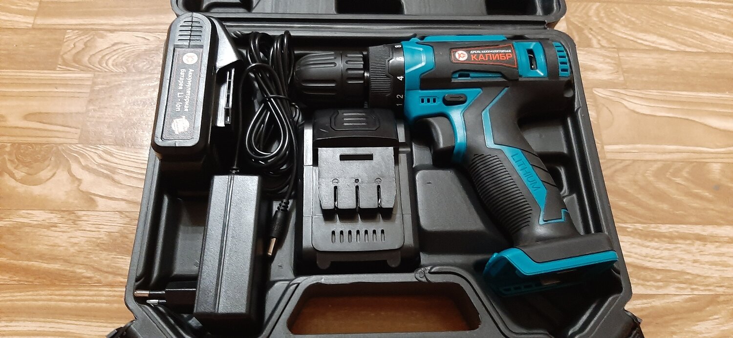 шуруповёрт, шуруповерт makita, шуруповерт toua dcd120, шуруповерт makita 21v, шуруповерт makita 14v