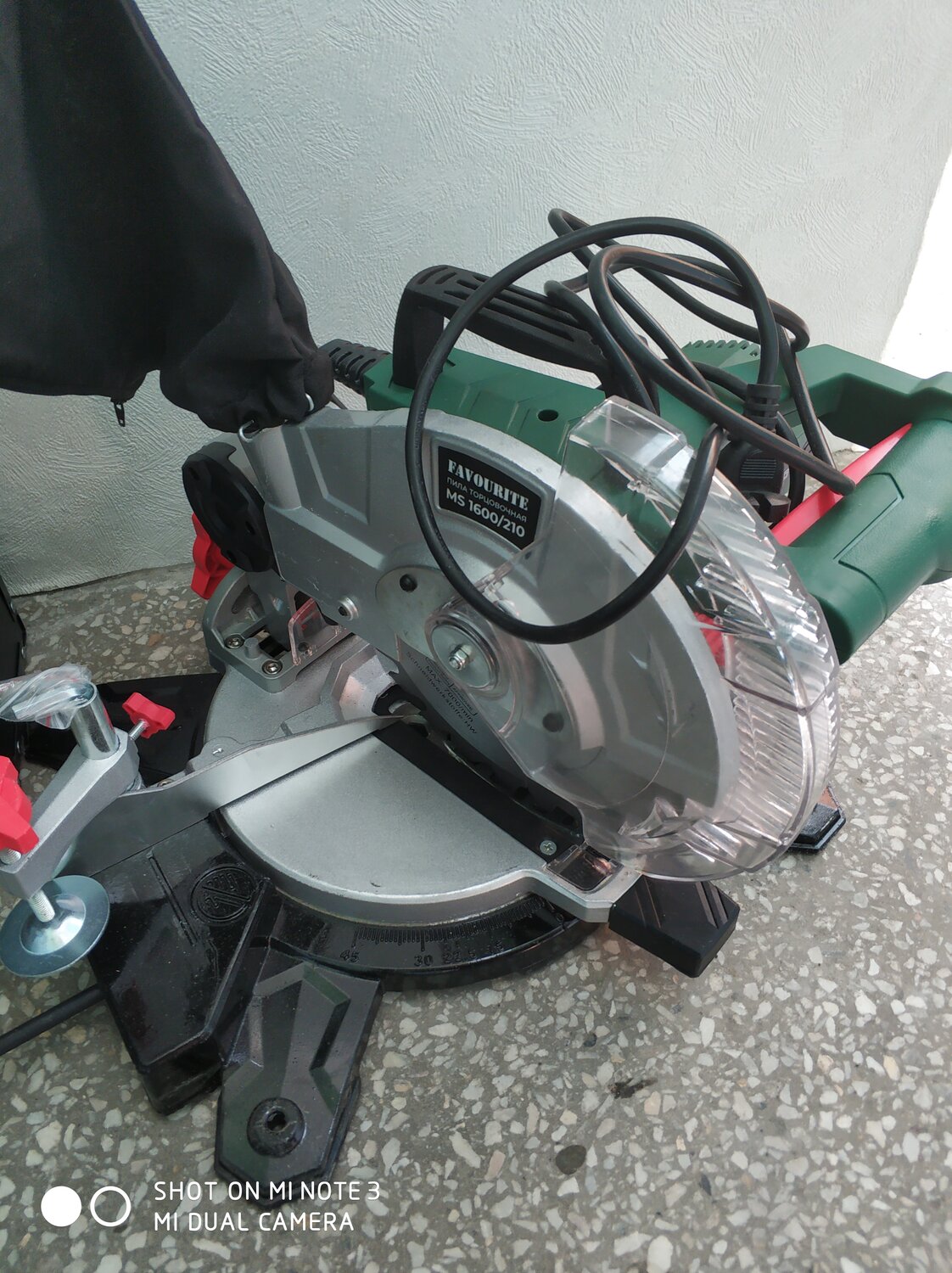 торцовочная пила metabo, metabo ks 216 m, торцовочная пила метабо, пила торцовочная, торцевая пила метабо