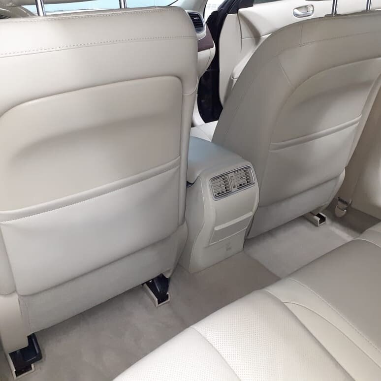задний диван toyota sequoia 2008, тойота венза 7 местная, кожаный салон тойота авенсис т250, лексус рх 350 салон сзади, автомобиль