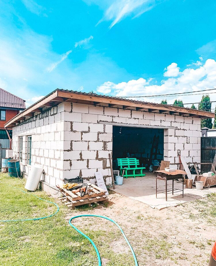 сарай из пеноблоков для животных, дом, гараж с сараем из пеноблоков, сарай из газосиликатных блоков, участок