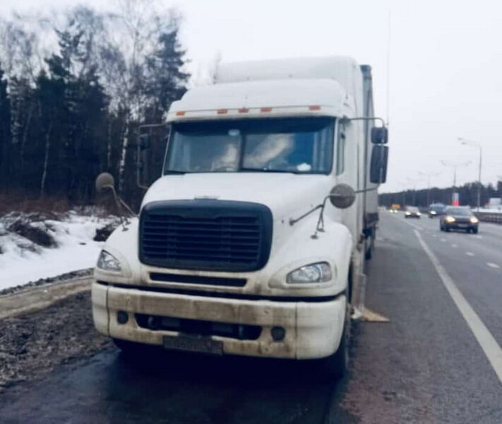 freightliner, фредлайнер 2004г, freightliner cl120064st, фары 2005-2013 freightliner columbia, freightliner columbia 2003