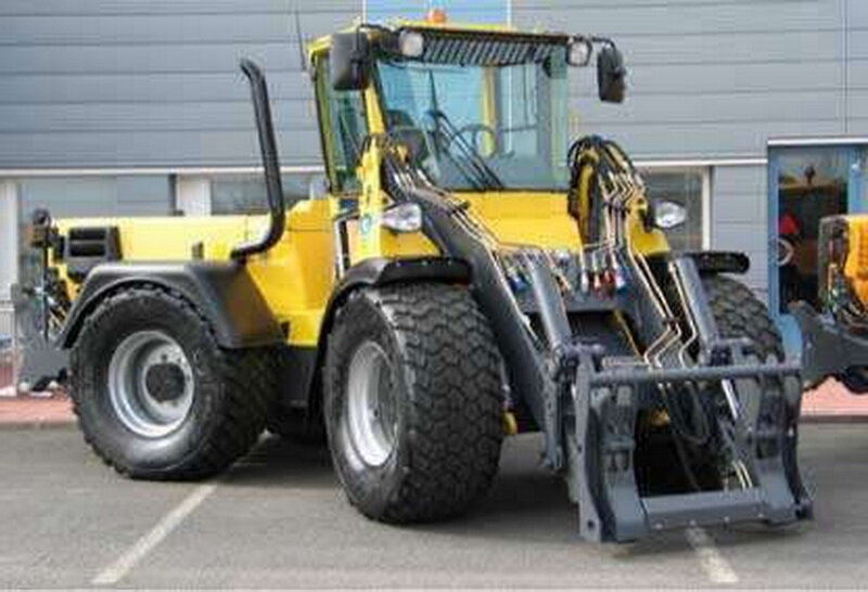 многофункциональный погрузчик wille 655c, погрузчик lm trac 586, wille 655c, трактор wille-655в, погрузчик wille-455 в