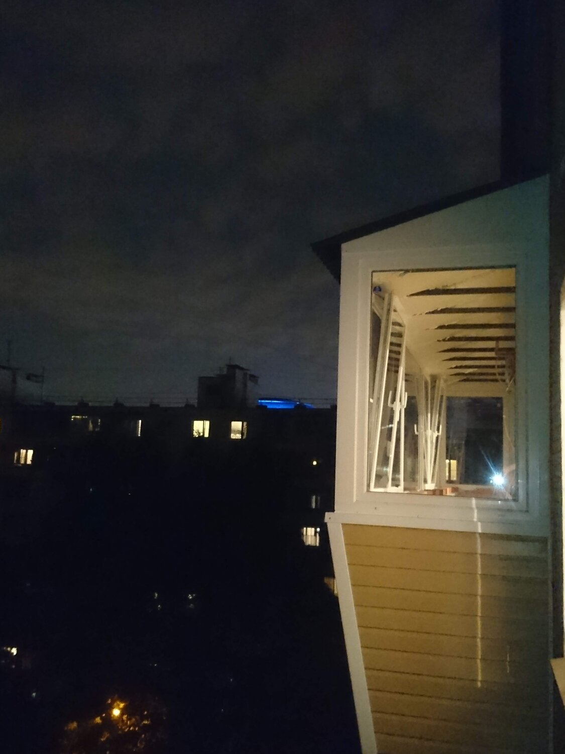 балкон, дом, окна, загородный дом, лоджия
