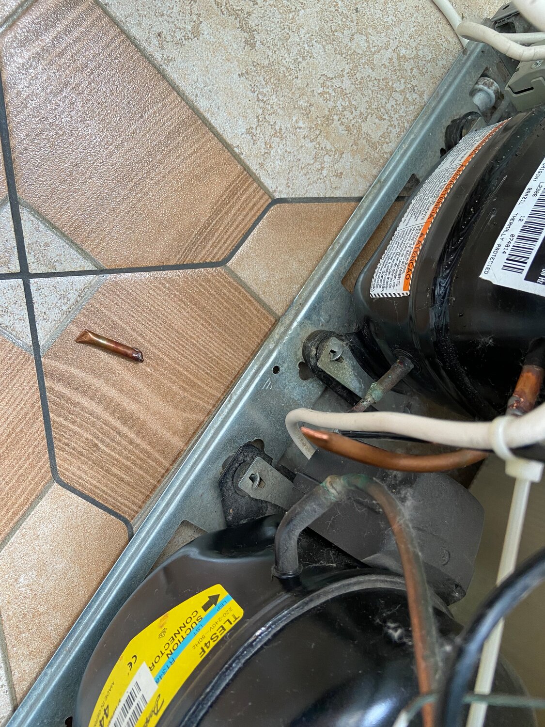 замена тэна в стиральной машине, стиральная машина автомат, стиральная машинка, деталь, техника