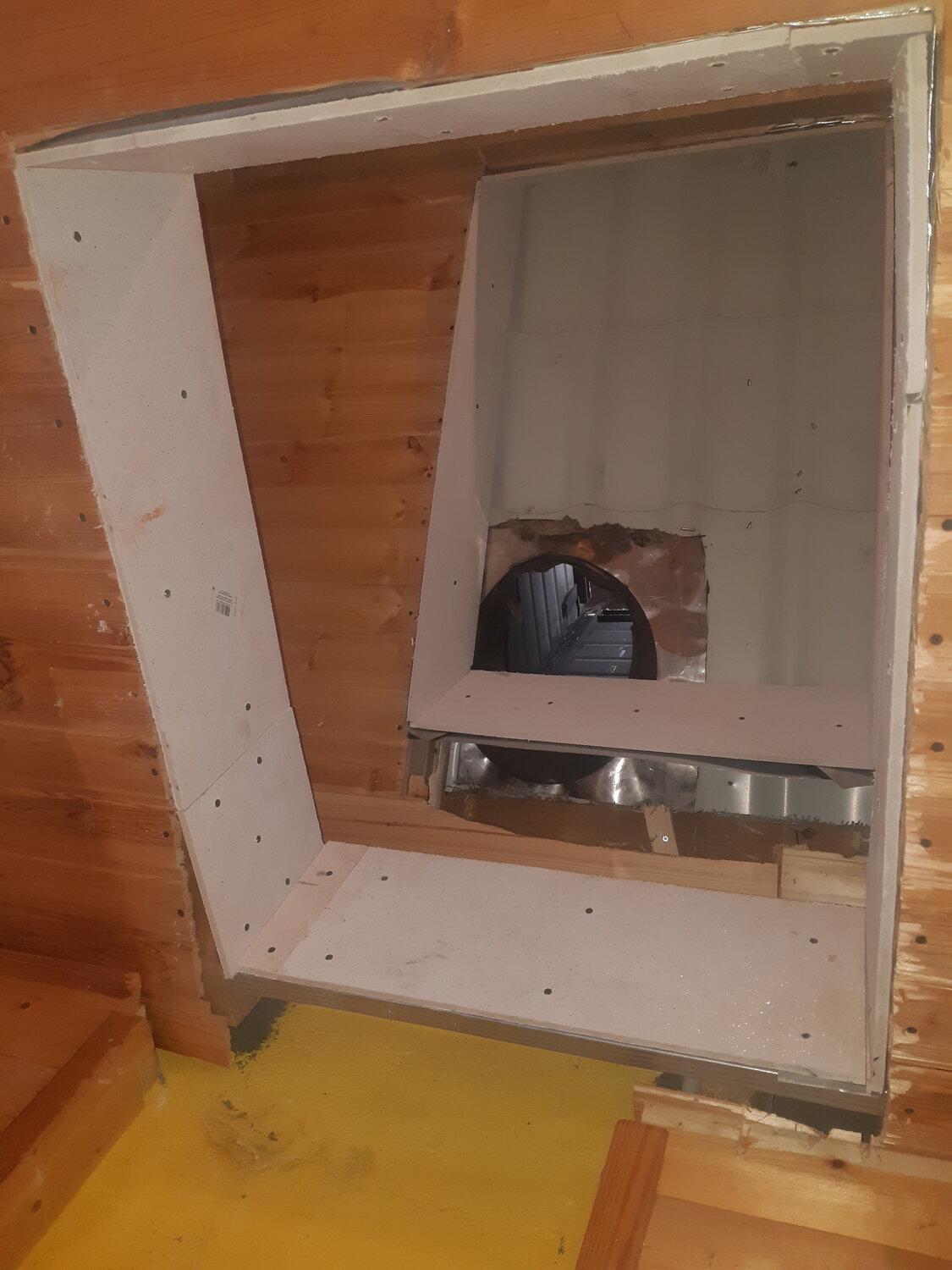 отделка окна в парилке, суперизол в бане, парилка, бане, печь в каркасной бане