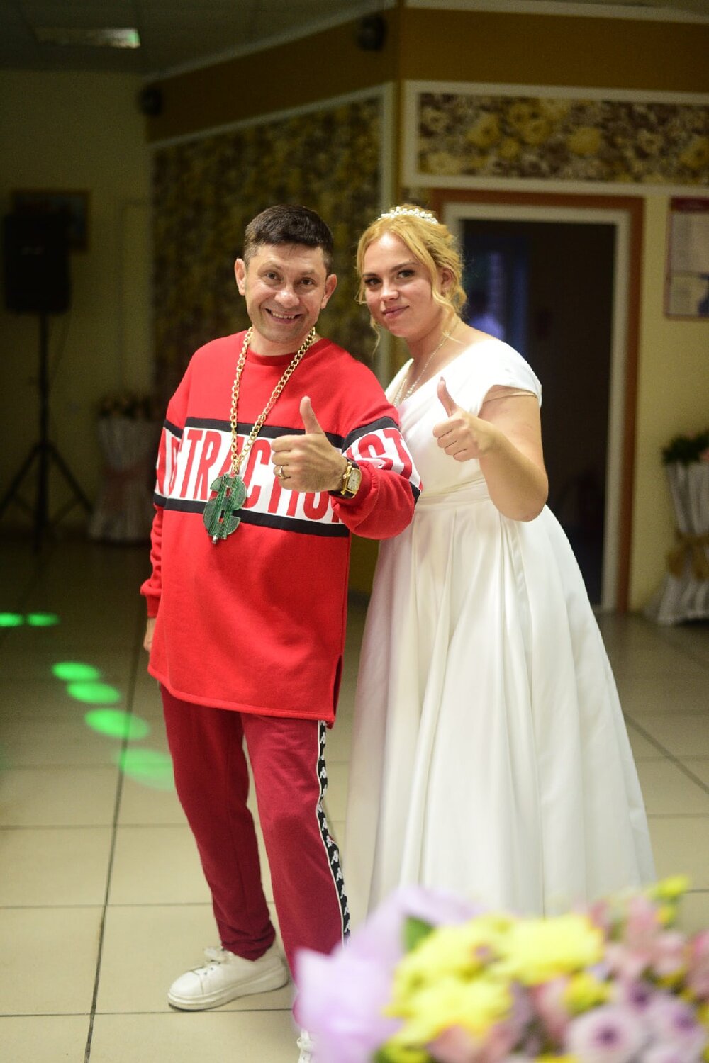 на свадьбе, человек, люди, жених, невеста