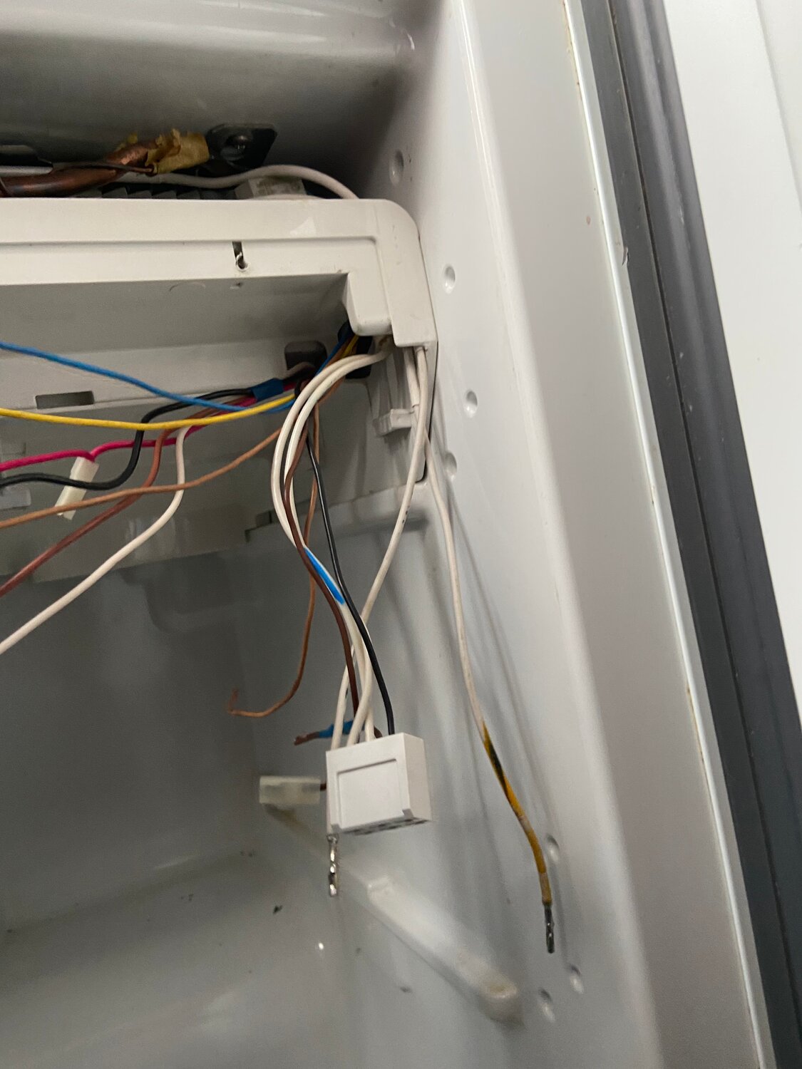 stinol 107 провода, стинол 106 провода, хендай гетц доводчик стекол starline, сигналка заз сенс, провода