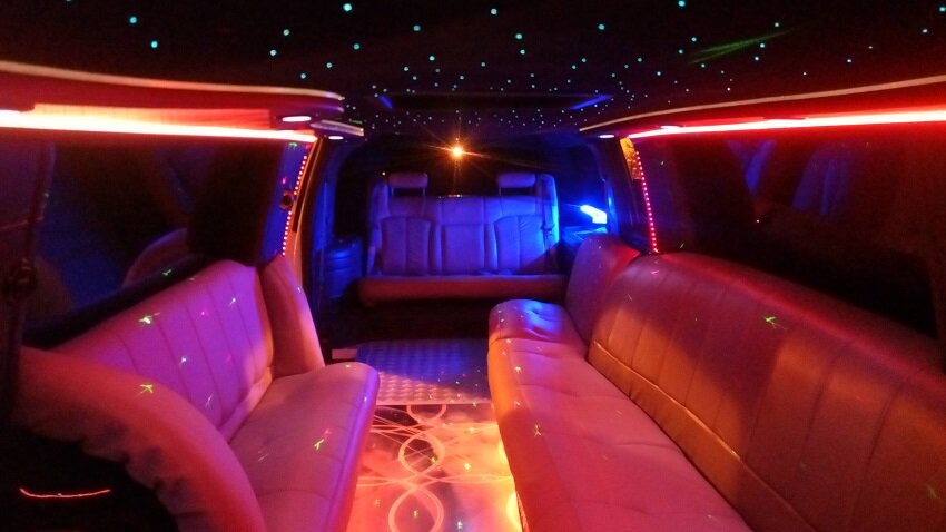 лимузин, ночной лимузин, лимузин пермь, фиеста лимузин, Lincoln Town Car III