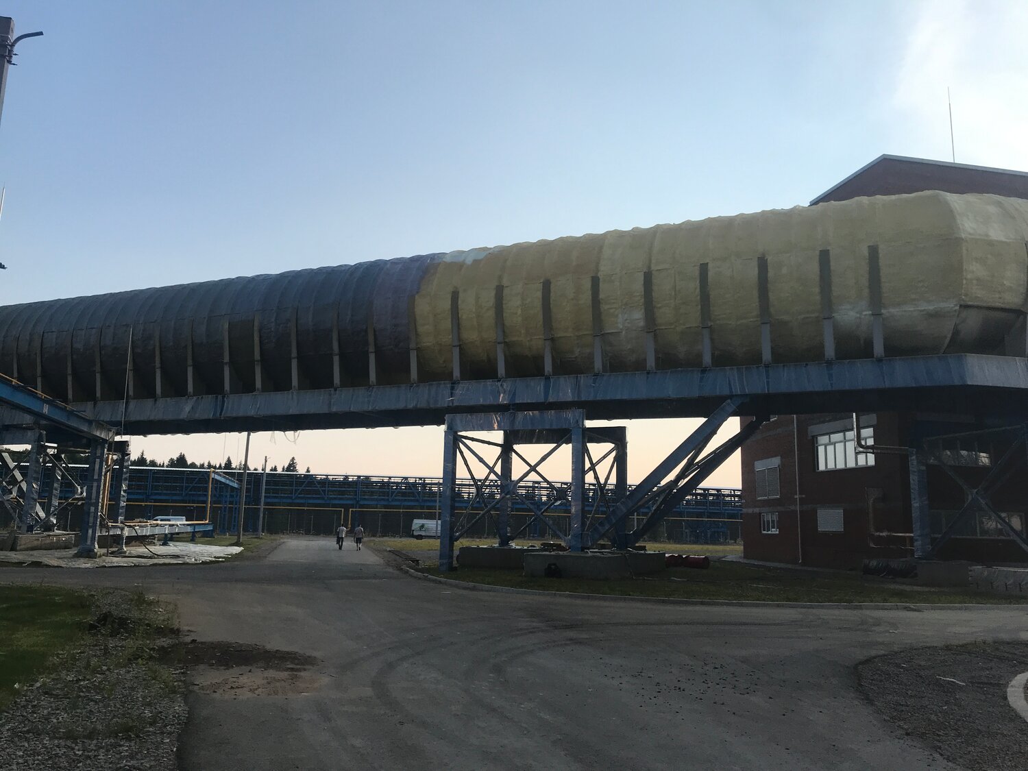 пешеходный мост мкад, аэропорт львов автостанция 8 ж/д вокзал, надземный пешеходный переход владивосток, угольная эстакада, двухпролетный путепровод