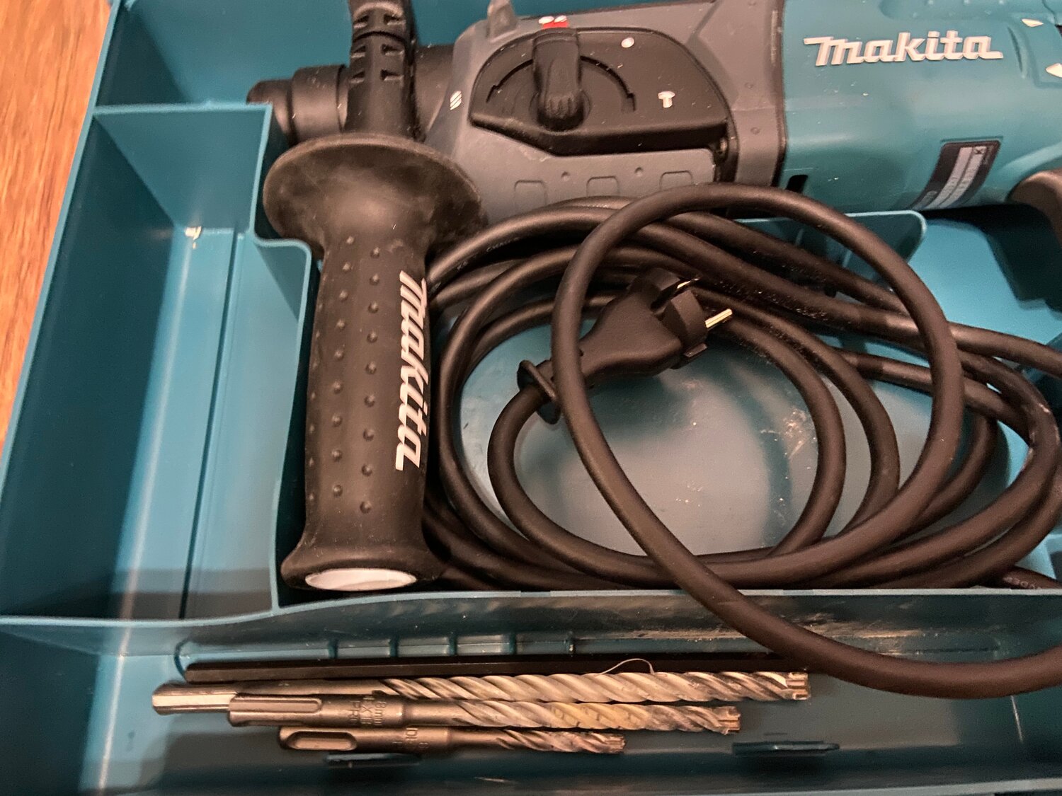 перфоратор электрический makita hr 2470, перфоратор макита 2470, макита шукта перфоратор hp2470, перфоратор макита hr2450, перфоратор makita hr2460