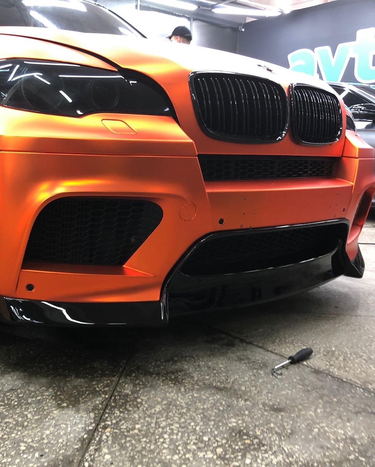 бмв х6 оранжевый, bmw x6m сплиттер, bmw x6, x 6 m bmw, юбка vorsteiner x6m e71