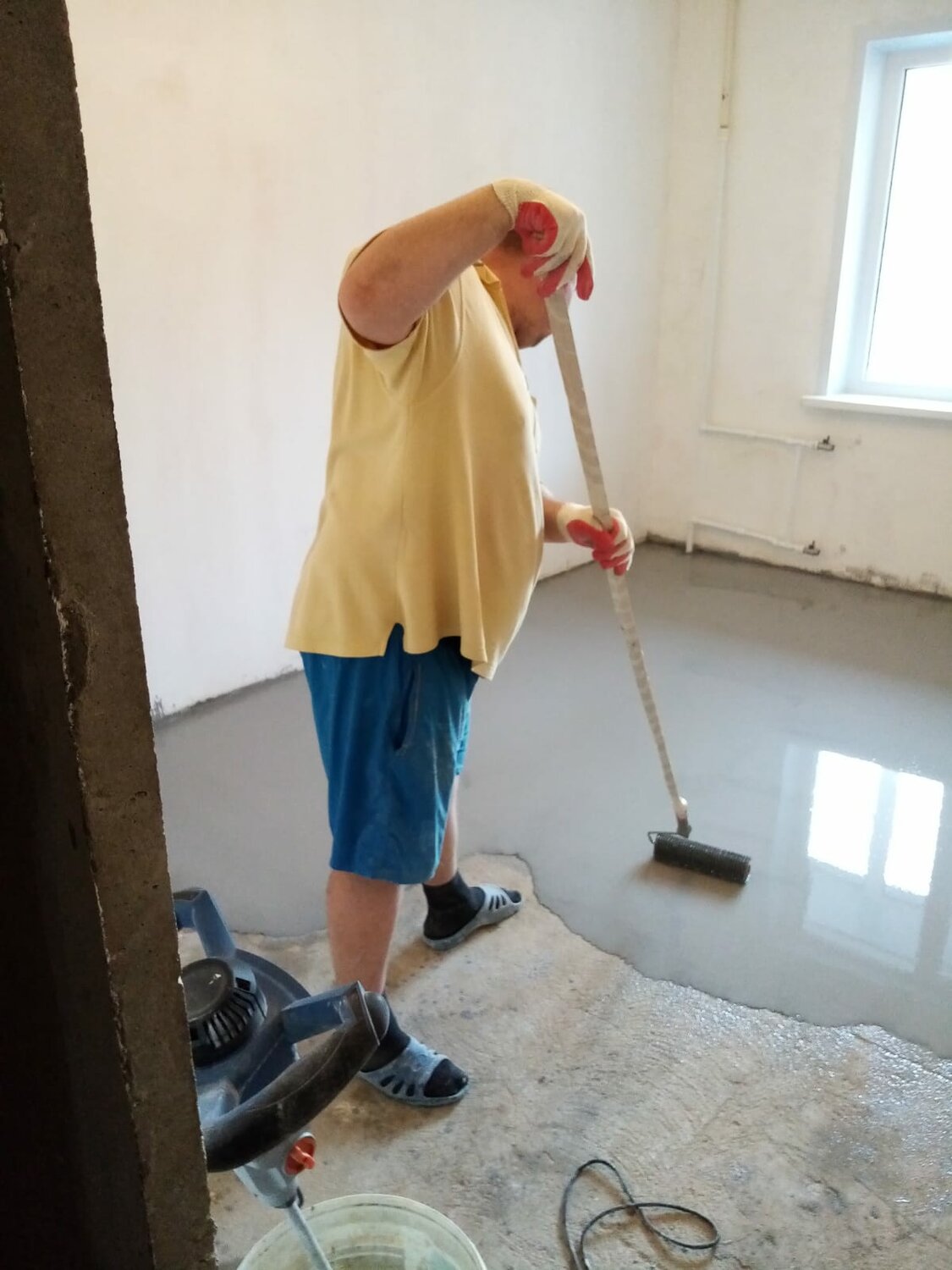 выравнивание пола, заливка пола, стяжка пола, ремонт, сухая стяжка пола
