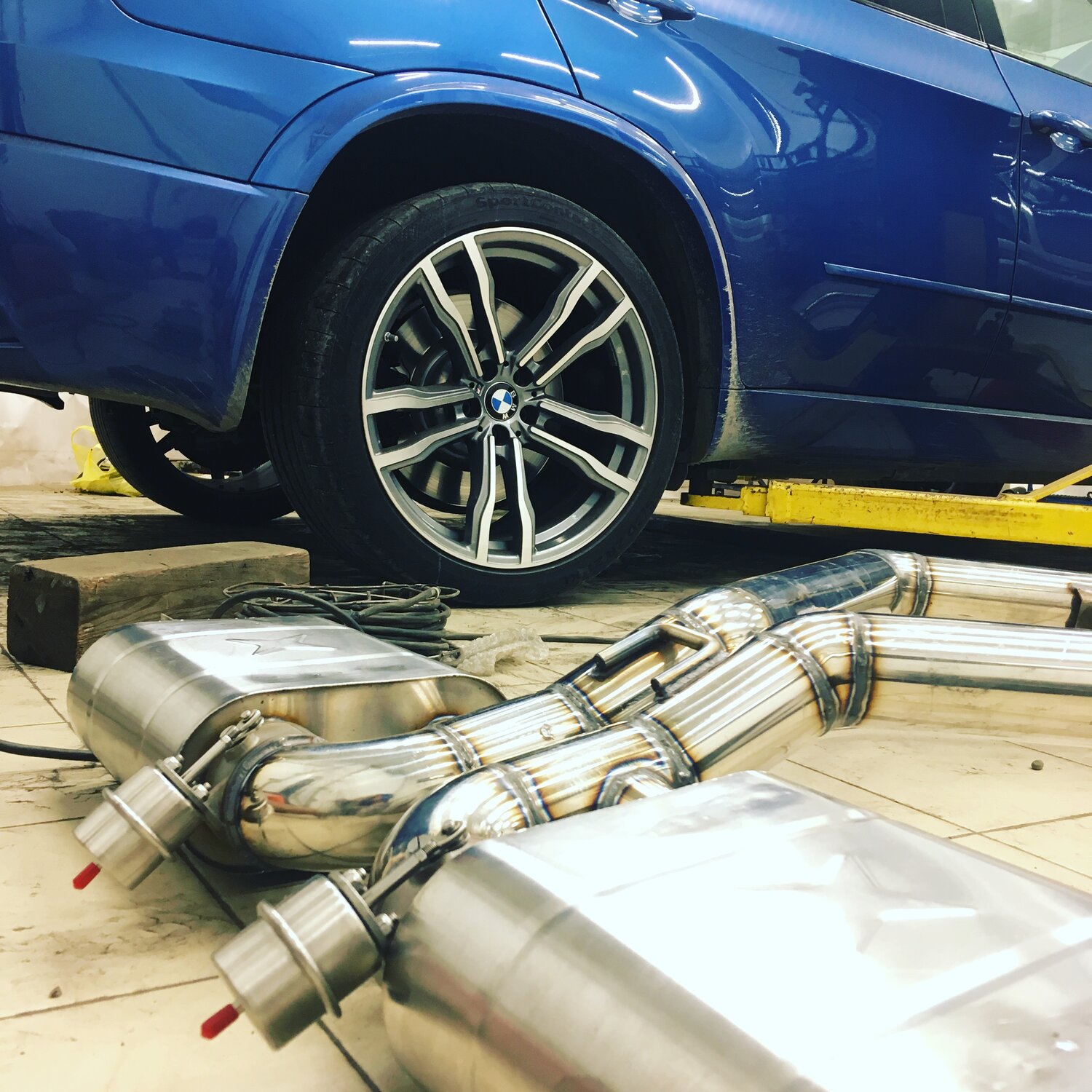 автомобиль, авто, автовыхлоп иркутск, колес, синий автомобиль