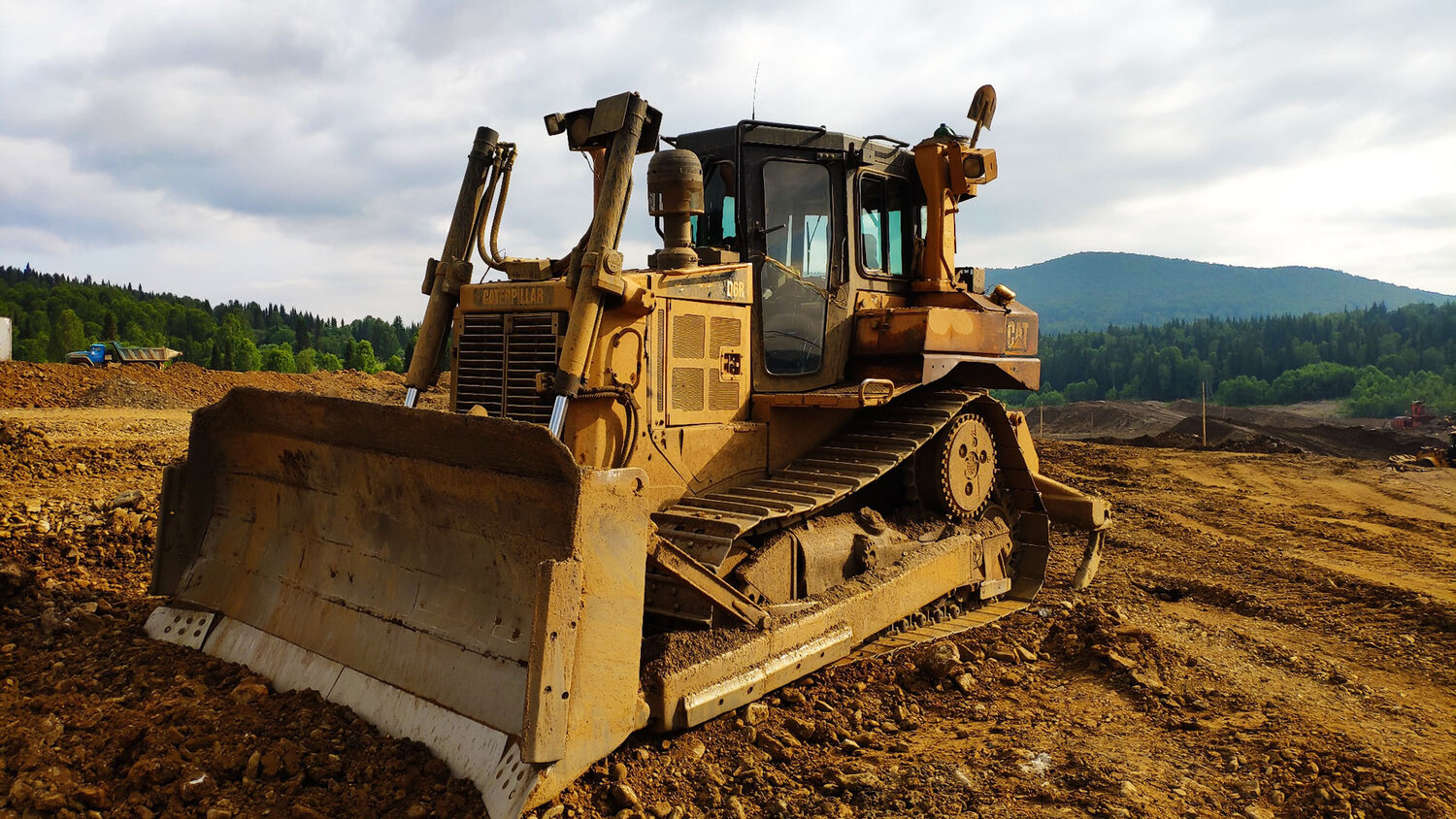 бульдозер caterpillar d6d, бульдозер катерпиллер д6р, бульдозер, бульдозер caterpillar d6n, бульдозер катерпиллер д-8 р
