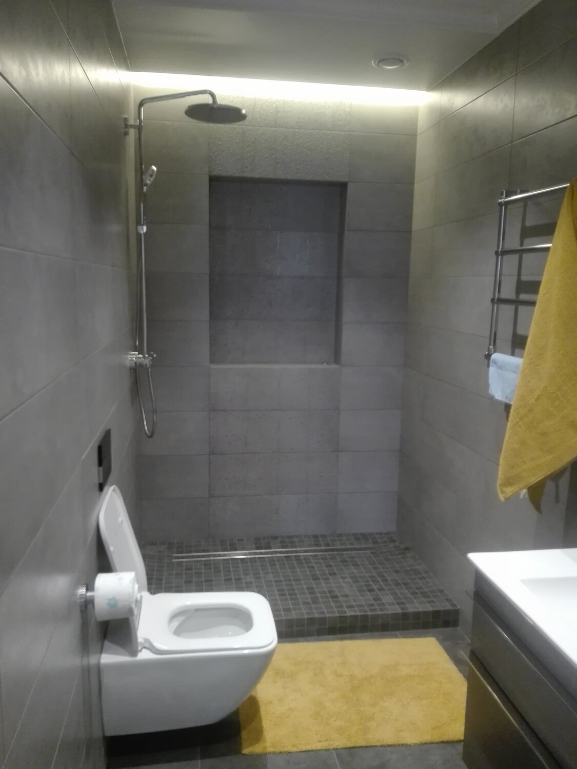 санузел, ванная комната, туалет и душевая отделка, дизайн длинной ванной комнаты 1500х3500, ванная комната губернский