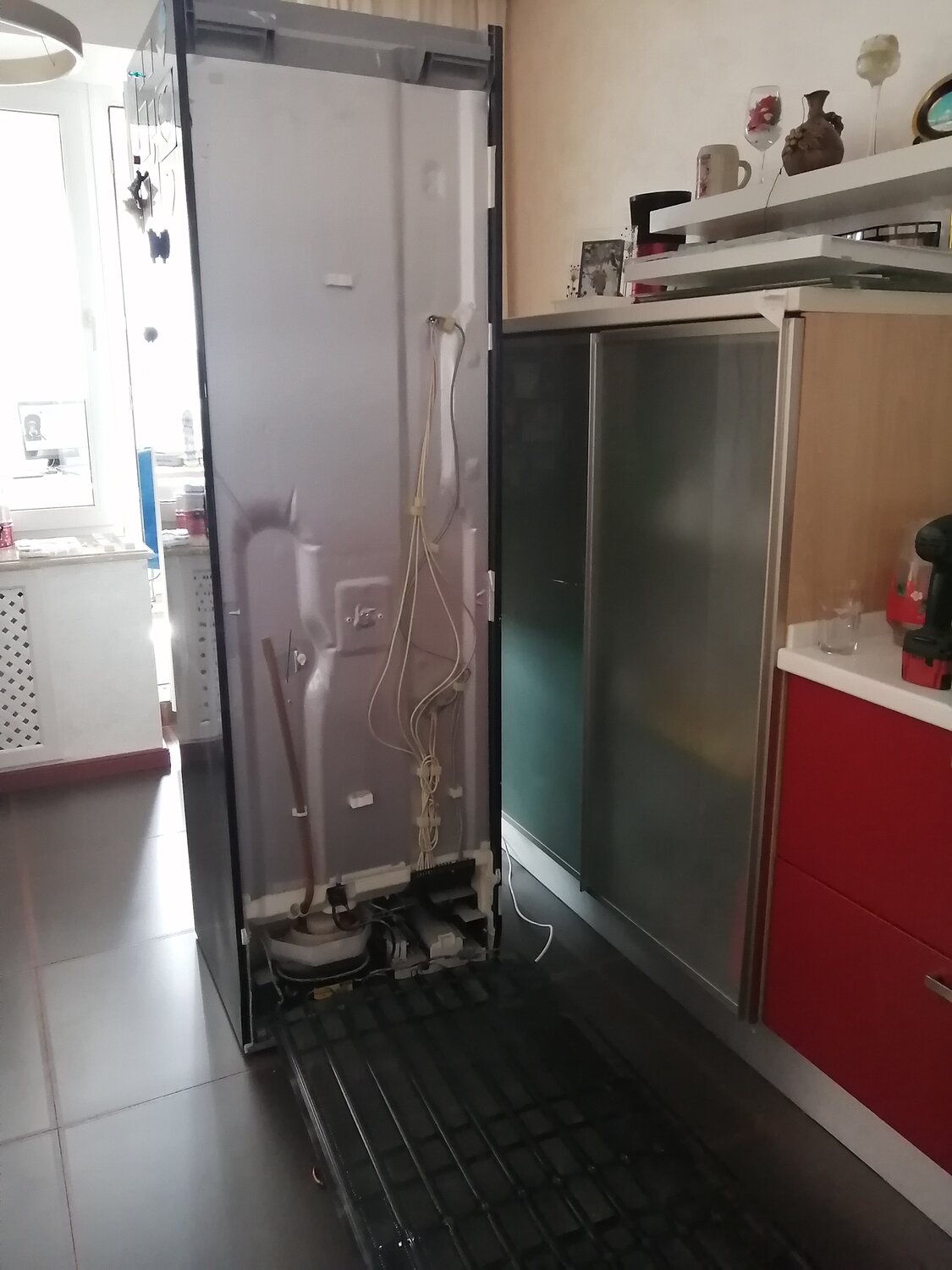отключение от электроэнергии, электромонтаж, полы кабины маз простор 6430, концевики на уаз буханка, пломба на навесной замок