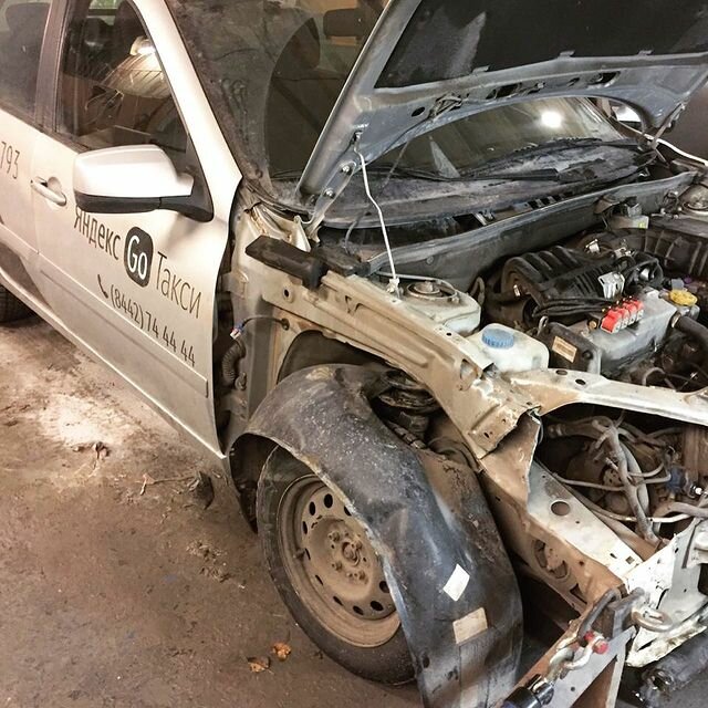 авто, автомобиль, разбитые машины, ремонт авто, разбитые машины об столб
