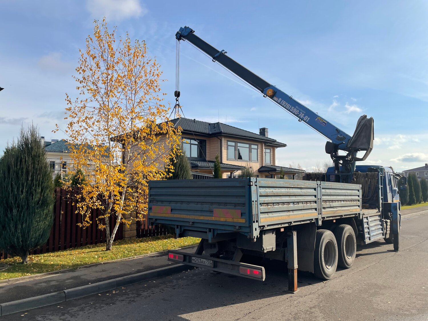 манипулятор маз hiab xs 3т., манипулятор, камаз полуприцеп 8 метров с манипулятором, камаз 53212 бортовой манипулятор, полуприцеп с манипулятором