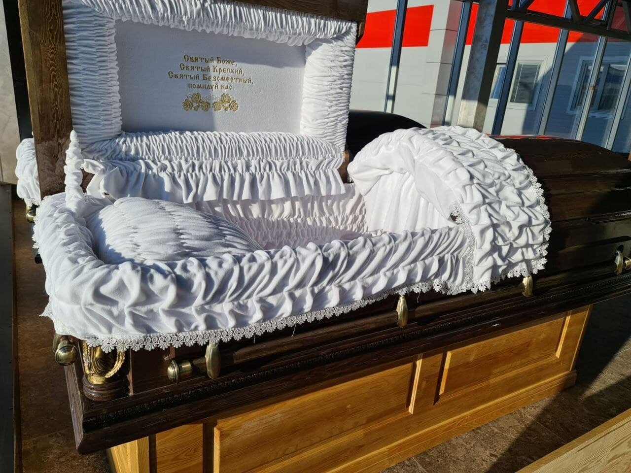 гроб, президентский гроб, двойной гроб, гроб хрустальный, coffin