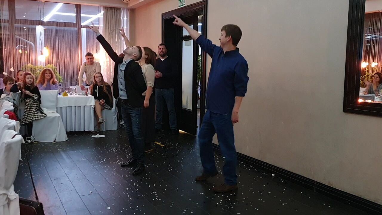 на свадьбе, человек, корпоратив, банкетный зал, тамада