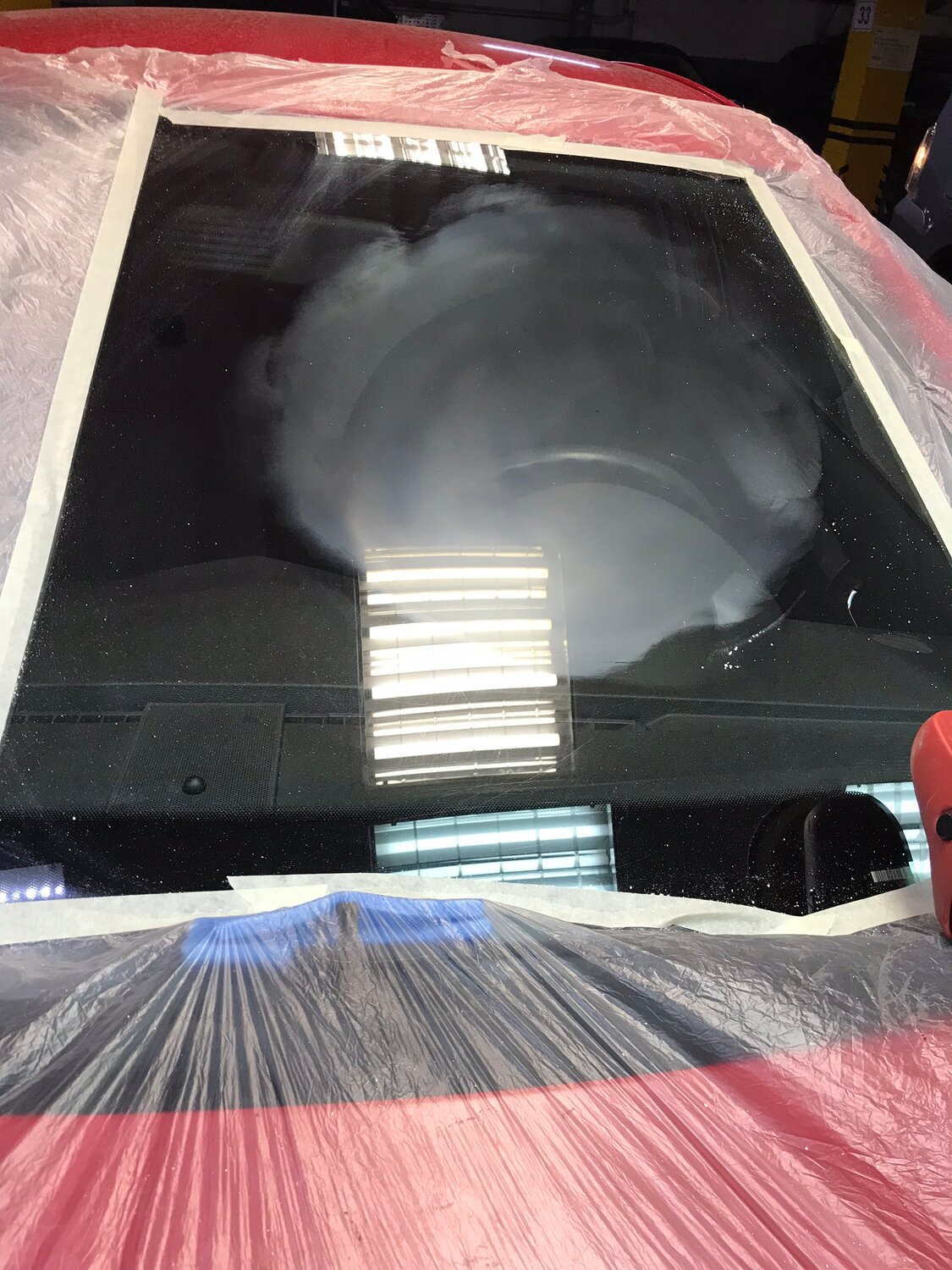 стелс сабвуфер, полировка стекла автомобиля, полировка лобового стекла, полировка стекла, профессиональная полировка стекла