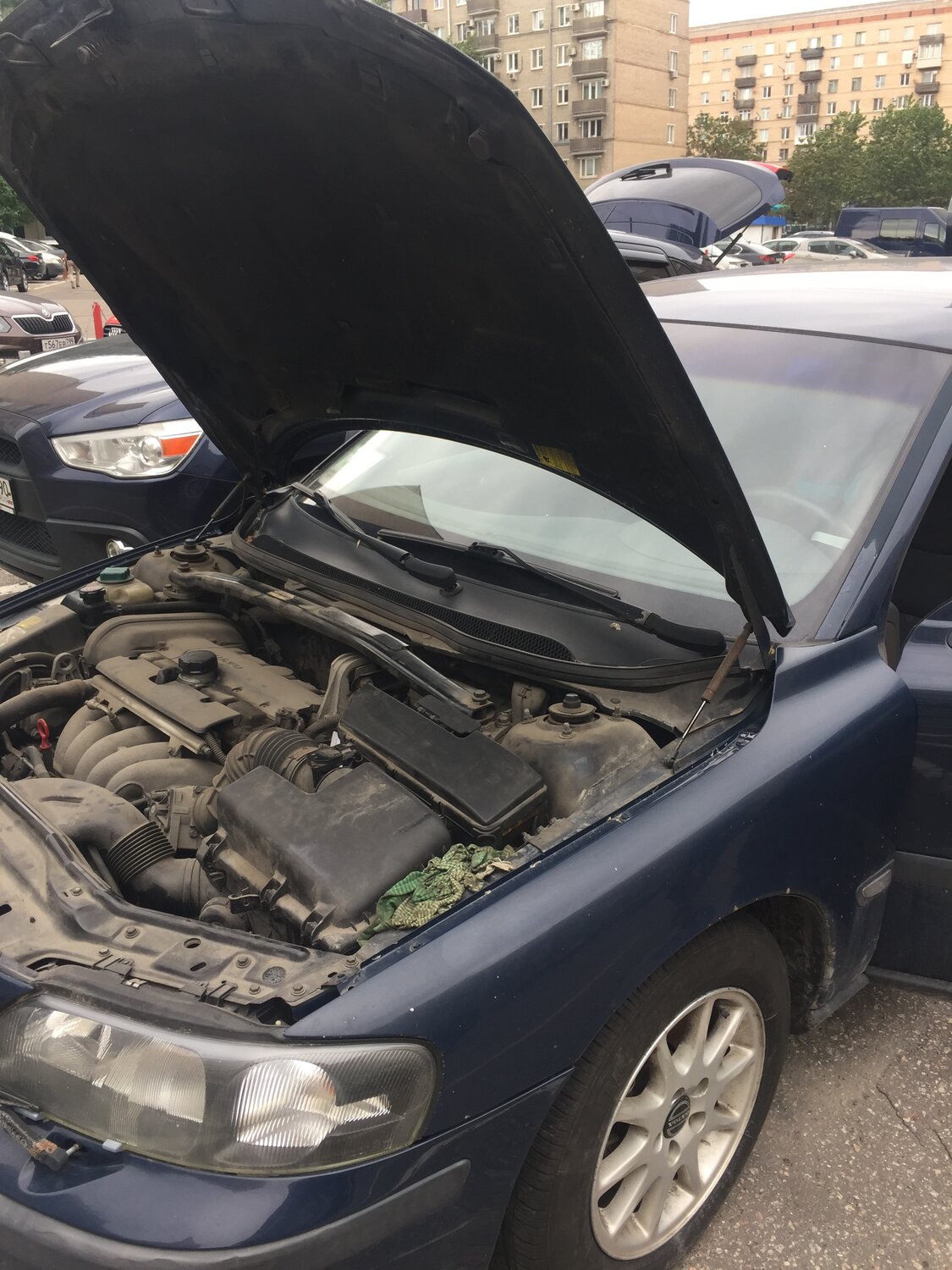 упоры капота, газовые упоры капота тойота рав 4 2011 года, газовый упор капота chevrolet lacetti, газовые упоры капота шевроле нива, амортизатор капота