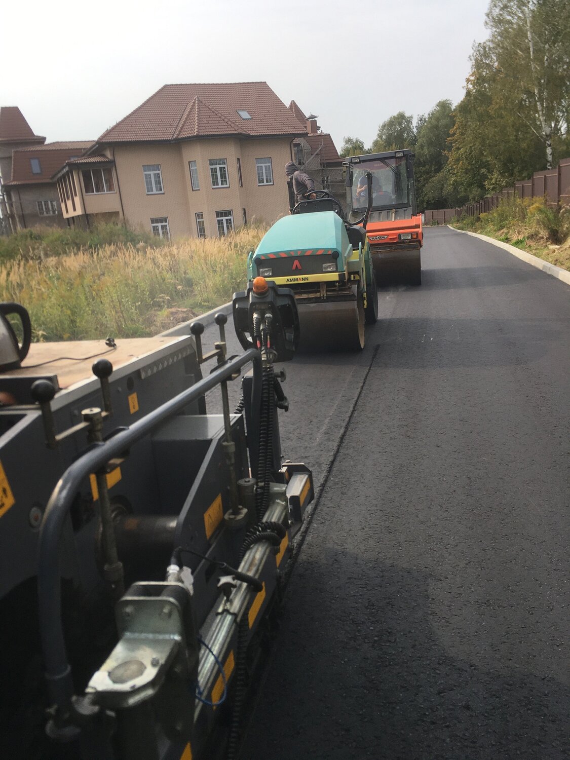 асфальтирование дорог, дорога, безопасные и качественные автомобильные дороги, строительство дорог, бизнес на асфальтирование дорог