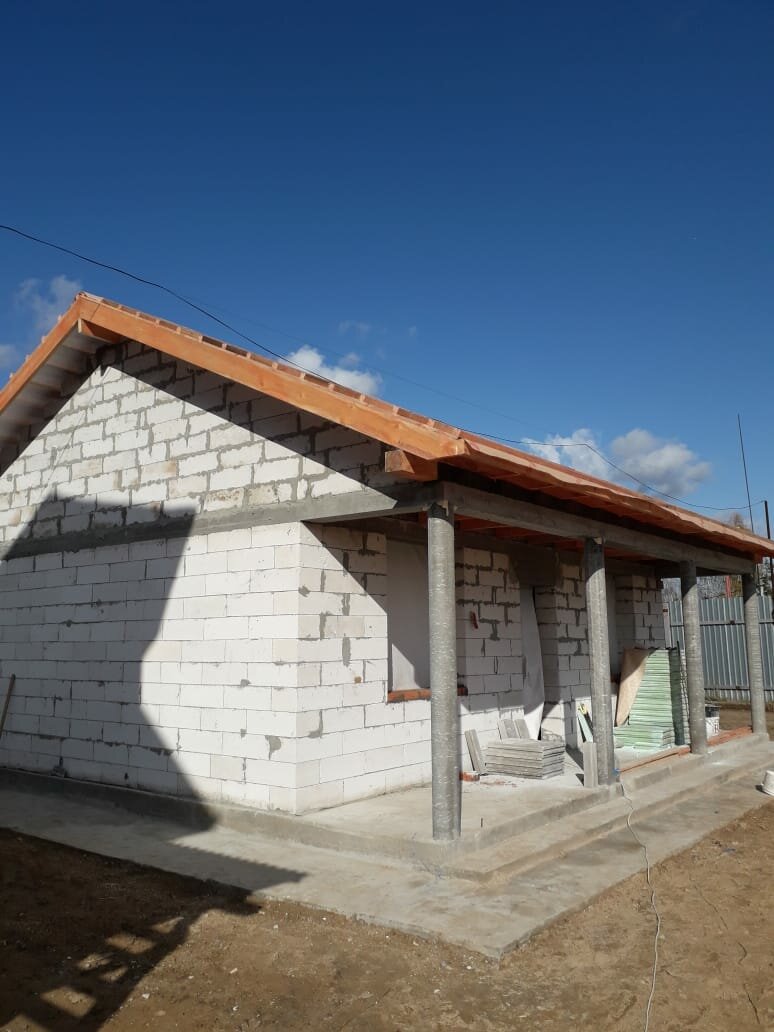 одноэтажный дом из газосиликата, пеноблок дом, дом из газобетона, сарай из пеноблоков, газобетон