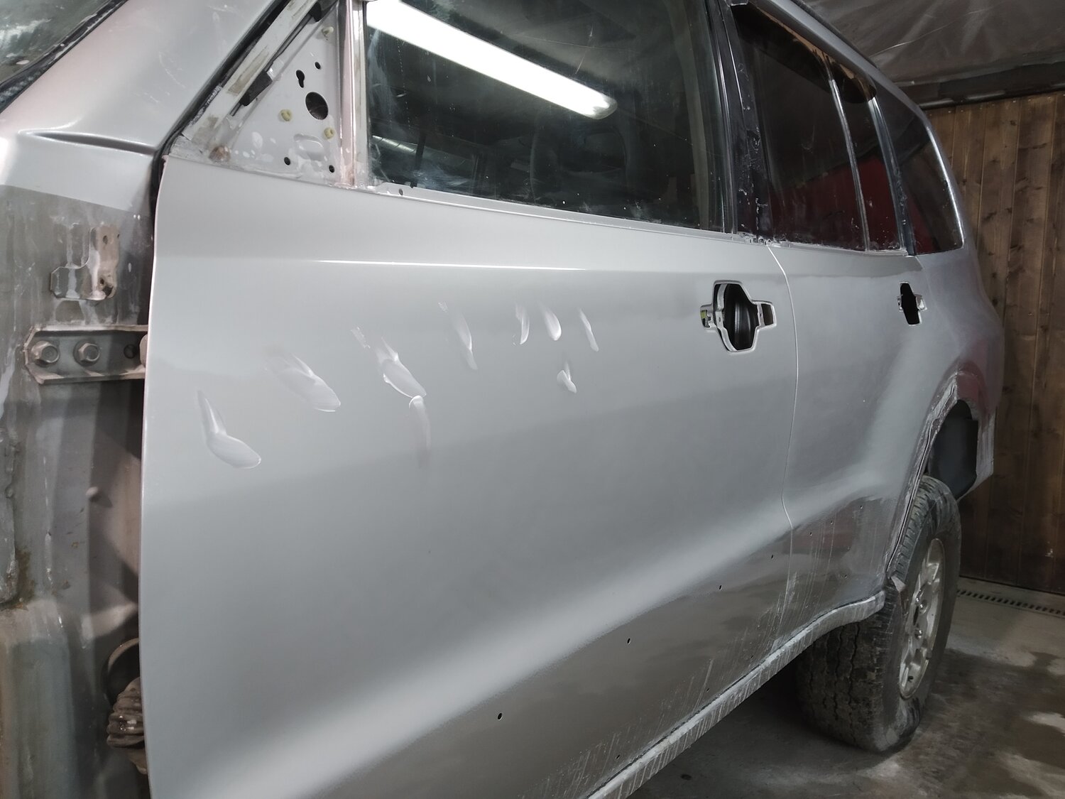 автомобиль, авто, уаз патриот подготовленный к покраске, ваз 21099 покраска, toyota land cruiser