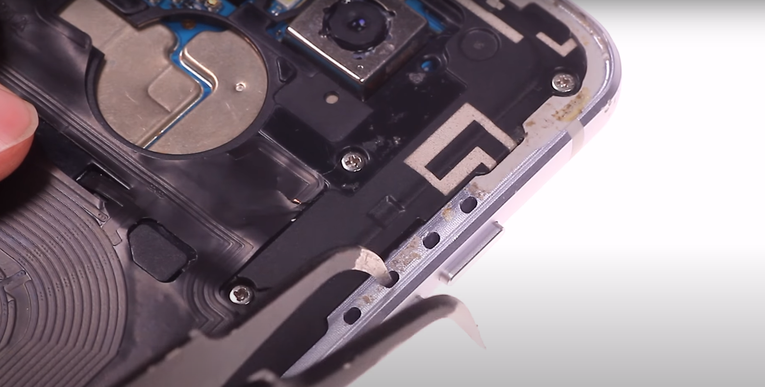 динамик нижний айфон 5s, кнопка блокировки на iphone 6, динамик и микрофон на айфоне, разобранные, разборка