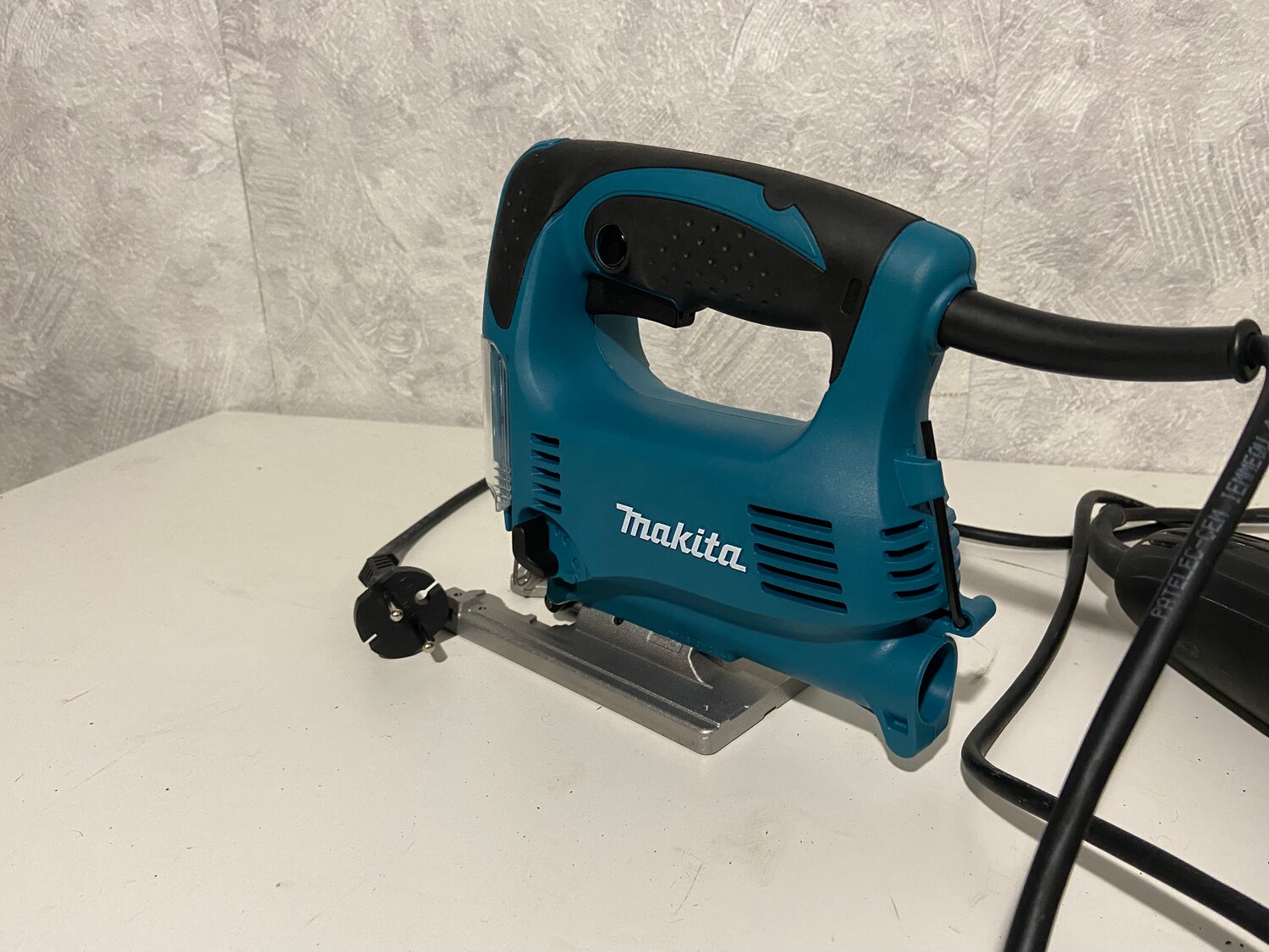 лобзик makita, электролобзики makita 4329, лобзик makita 4329, лобзики makita 4326, makita 4329