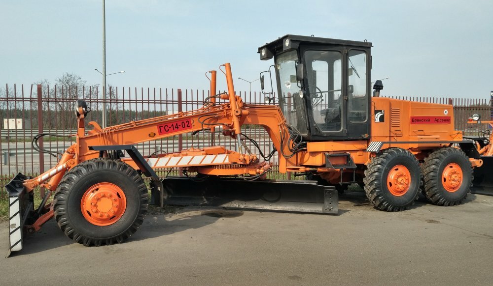 автогрейдер гс 14 02, грейдер гс 14 02, автогрейдер dm-14.1 рыбинец, грейдер брянский арсенал гс-10.01, грейдер брянский арсенал гс-14.02