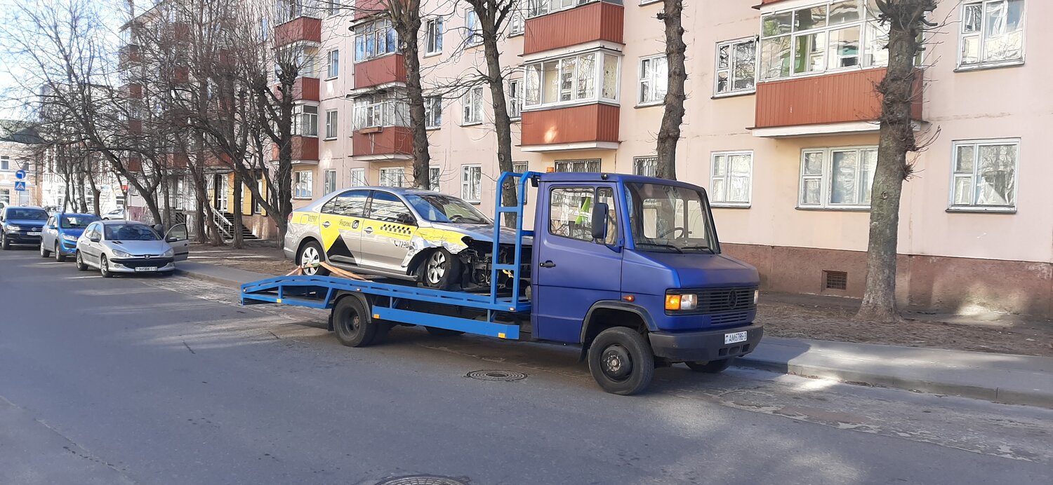 эвакуатор iveco 1989, эвакуатор хендай, эвакуатор мерседес, эвакуатор, mercedes t1 эвакуатор