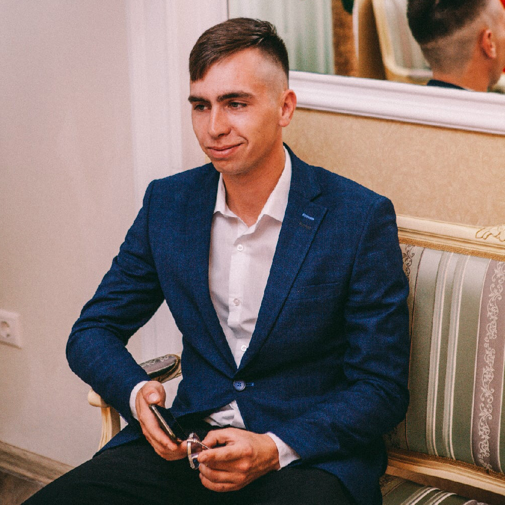 Александр Ткач