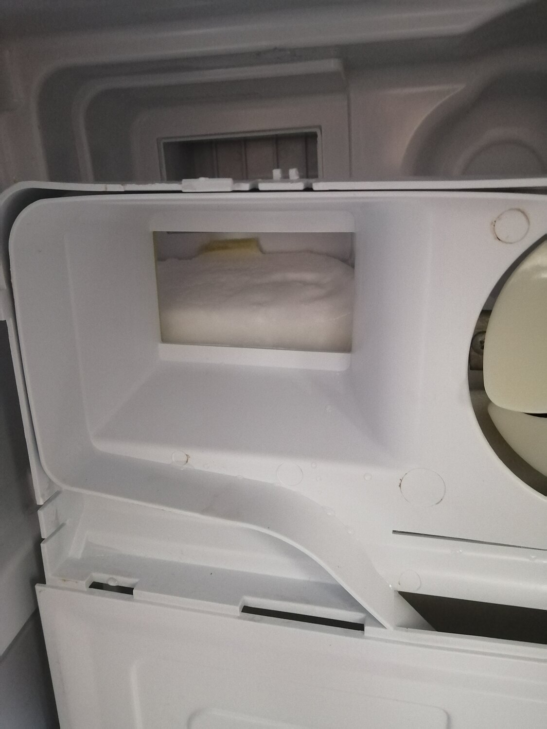 Ремонт холодильника Indesit (Индезит). Нет холода в основной камере